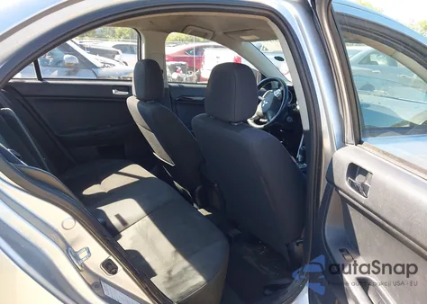 2017 Mitsubishi Lancer Es z USA, uszkodzony, nr VIN JA32U2FU5HU007015